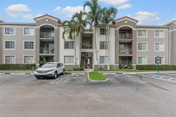 6861 SW 44th St #204, Miami, FL 33155