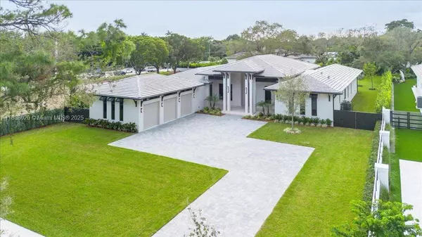7110 SW 82 ave, Miami, FL 33143