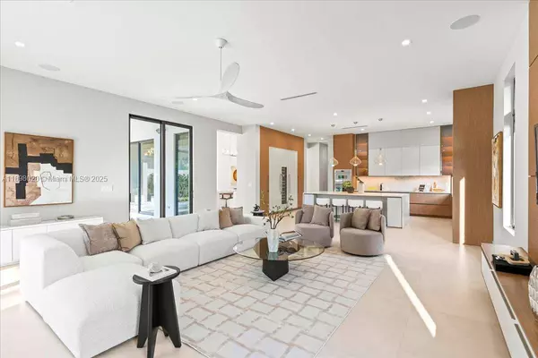 7110 SW 82 ave, Miami, FL 33143