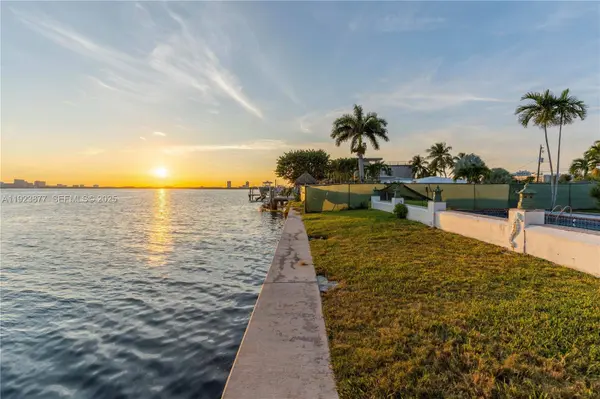 1680 S Treasure Dr, North Bay Village, FL 33141