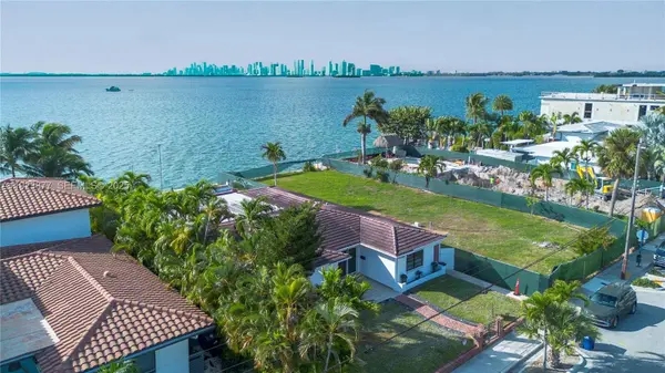 1680 S Treasure Dr, North Bay Village, FL 33141
