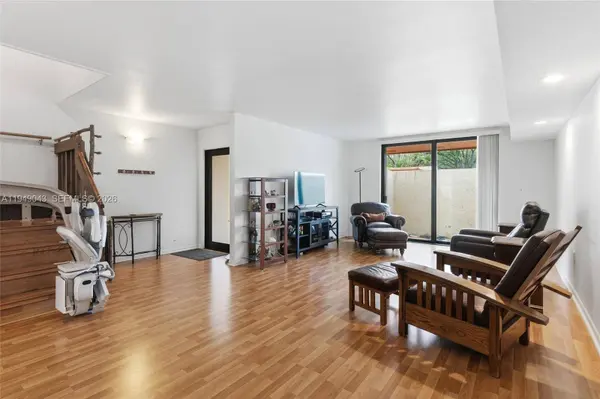 7707 SW 105th Pl, Miami, FL 33173