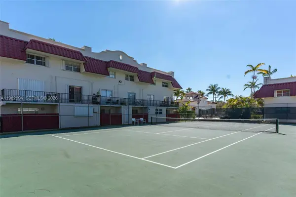 6705 N Kendall Dr #306, Pinecrest, FL 33156