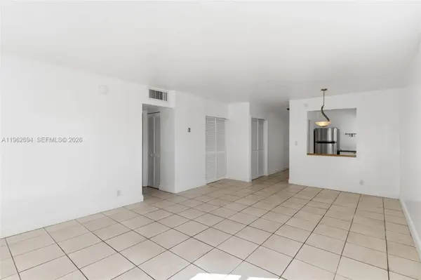 6705 N Kendall Dr #306, Pinecrest, FL 33156