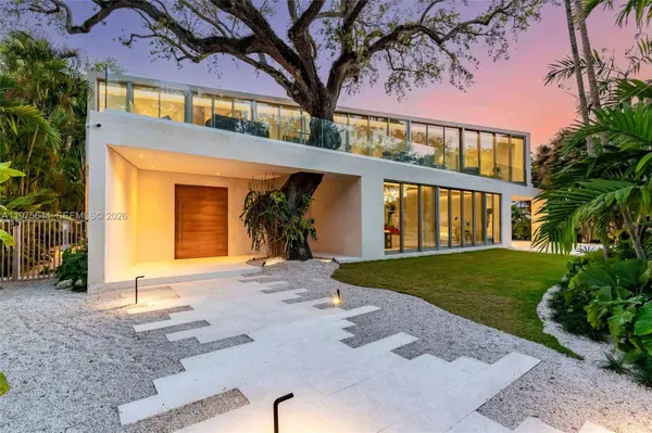 1616 Onaway Dr, Miami, FL 33133