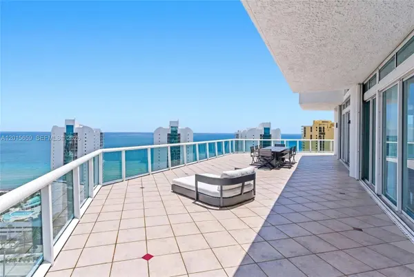 16400 Collins Ave #PH41, Sunny Isles Beach, FL 33160