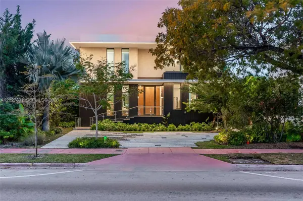 4354 Alton Rd, Miami Beach, FL 33140