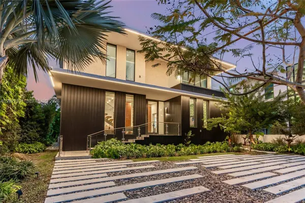 4354 Alton Rd, Miami Beach, FL 33140