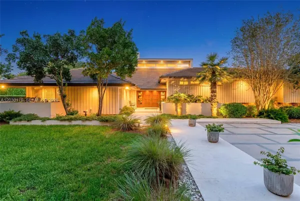 451 Ridge Rd, Coral Gables, FL 33143