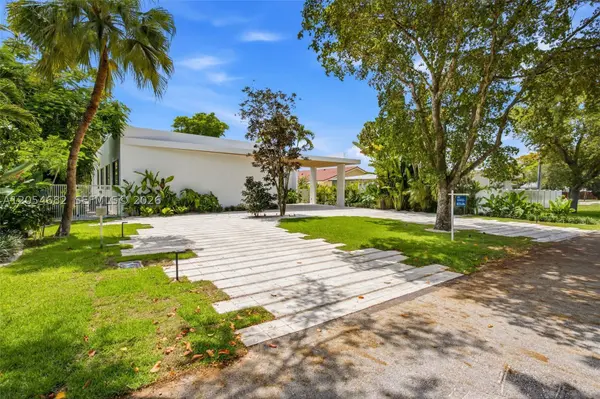 188 Cherokee St, Miami Springs, FL 33166