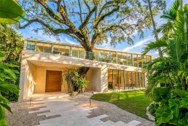 1616 Onaway Dr, Miami, FL 33133