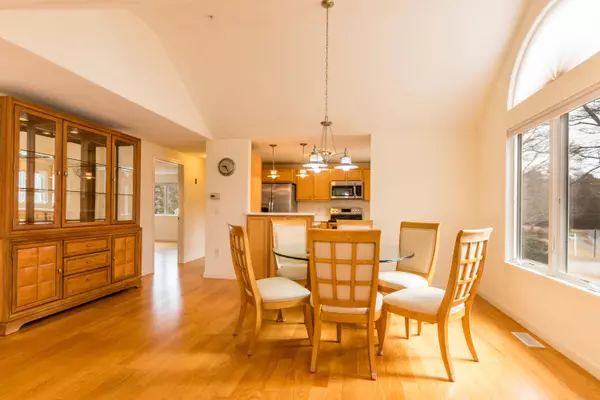 18 Driver Lane, Mashpee, MA 02649