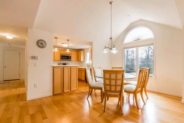 18 Driver Lane, Mashpee, MA 02649