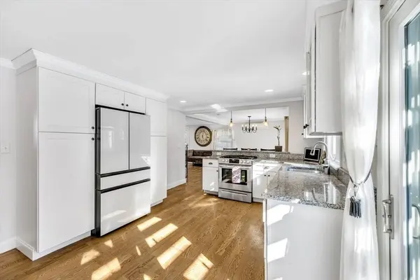 169 Cedric Rd, Barnstable, MA 02632