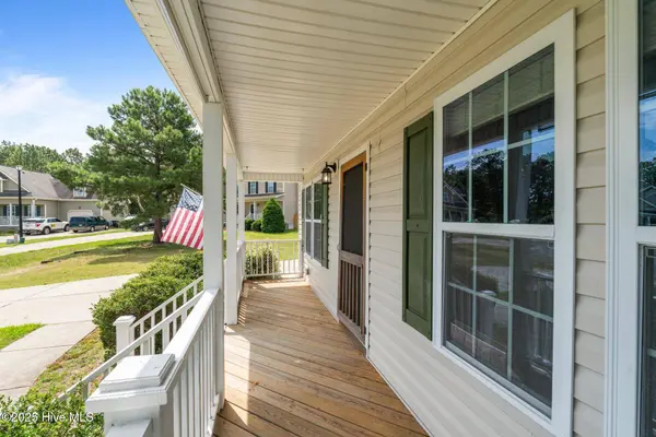 182 Gunner CT, Broadway, NC 27505