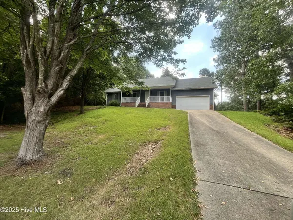166 Clyde LN, Cameron, NC 28326