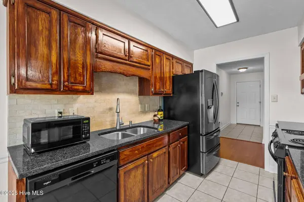 6466 Brookshire ST, Fayetteville, NC 28314