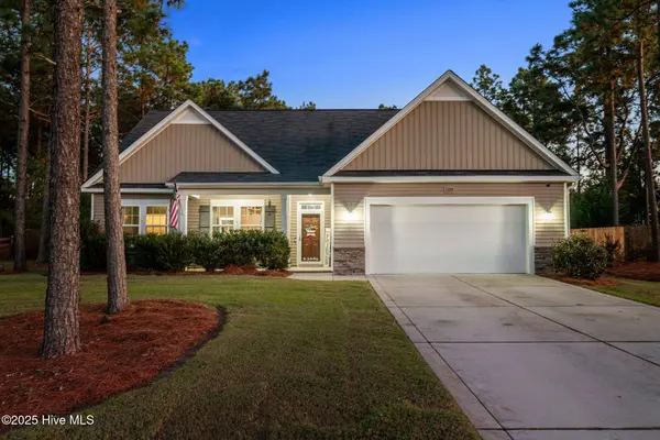 1155 Whitney DR, Aberdeen, NC 28315
