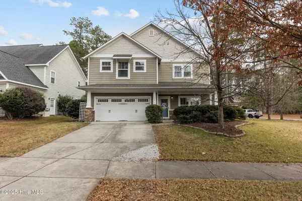 725 Legacy Lakes WAY, Aberdeen, NC 28315