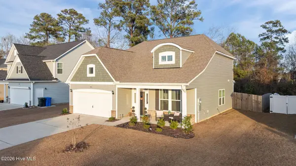 1812 Stackhouse DR, Fayetteville, NC 28314