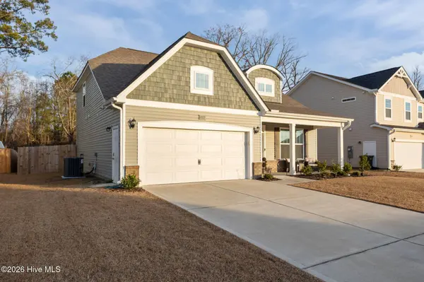 1812 Stackhouse DR, Fayetteville, NC 28314