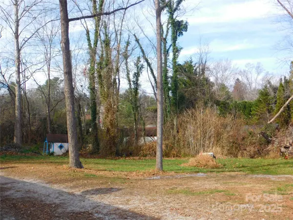 0 Vance ST, Hendersonville, NC 28739