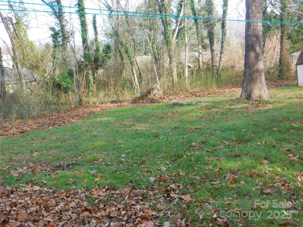 0 Vance ST, Hendersonville, NC 28739