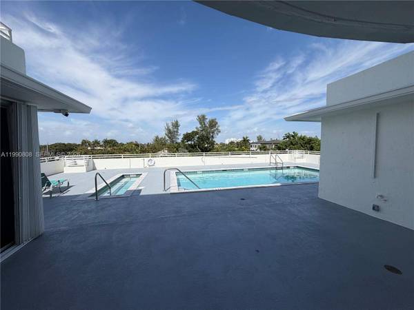9156 Collins Ave #107, Surfside, FL 33154