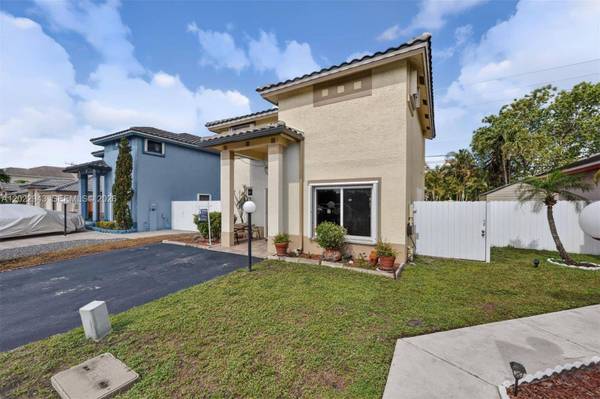 18536 NW 56th Pl, Miami Gardens, FL 33055