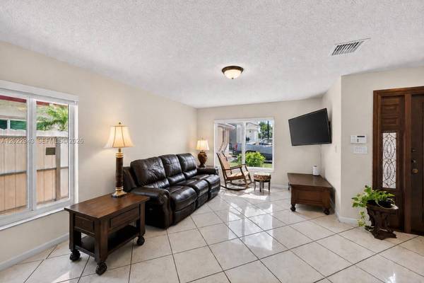 18536 NW 56th Pl, Miami Gardens, FL 33055