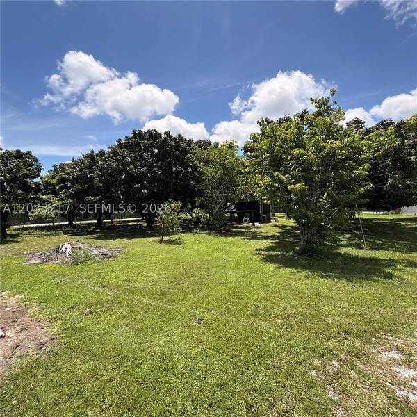 21060 SW 213th Ave, RD, Unincorporated Dade, FL 33187