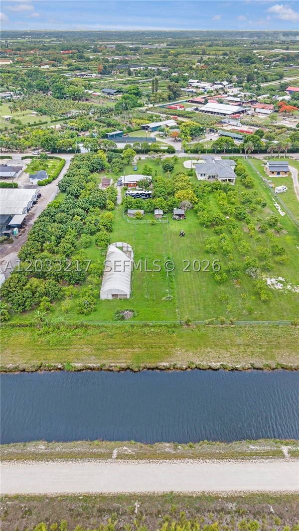 21060 SW 213th Ave, RD, Unincorporated Dade, FL 33187