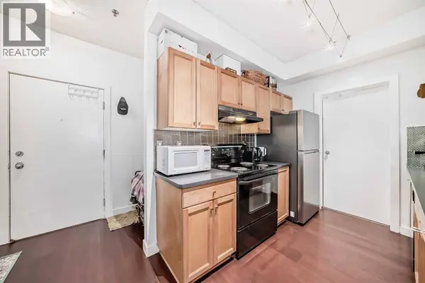 201, 1000 15 Avenue SW, Calgary, AB T2R0S6