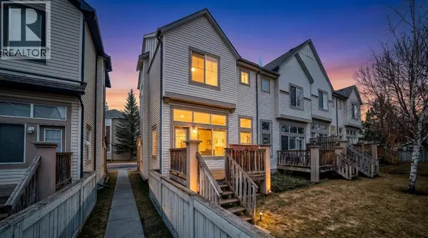 17 Copperfield Court SE, Calgary, AB T2Z4Z3