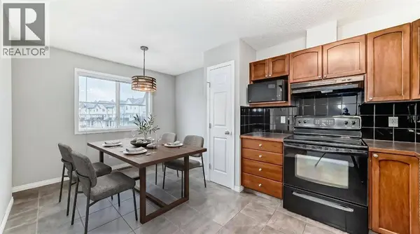 17 Copperfield Court SE, Calgary, AB T2Z4Z3