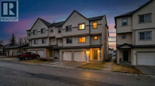17 Copperfield Court SE, Calgary, AB T2Z4Z3