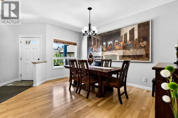 216 Everbrook Way SW, Calgary, AB T2Y0E8