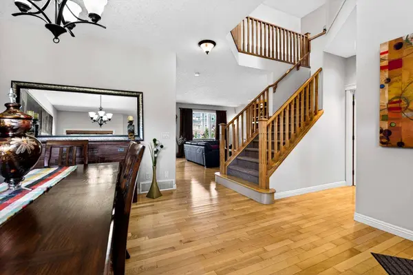 216 Everbrook WAY SW, Calgary, AB T2Y 0E8
