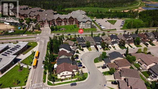 216 Everbrook Way SW, Calgary, AB T2Y0E8
