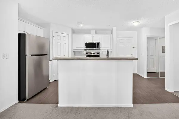 260 W Shawville WAY SE #209, Calgary, AB T2Y 3Z7