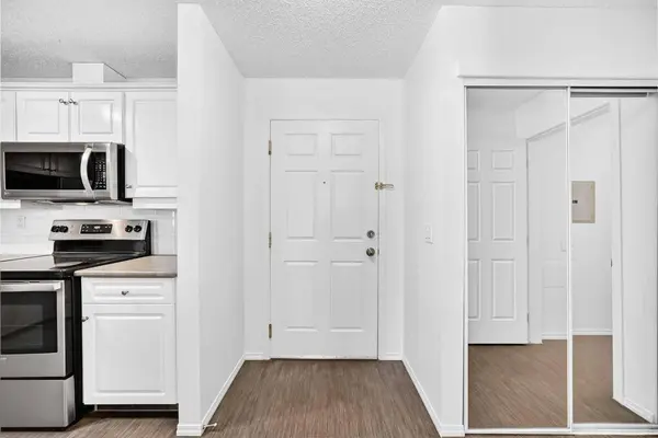 260 W Shawville WAY SE #209, Calgary, AB T2Y 3Z7