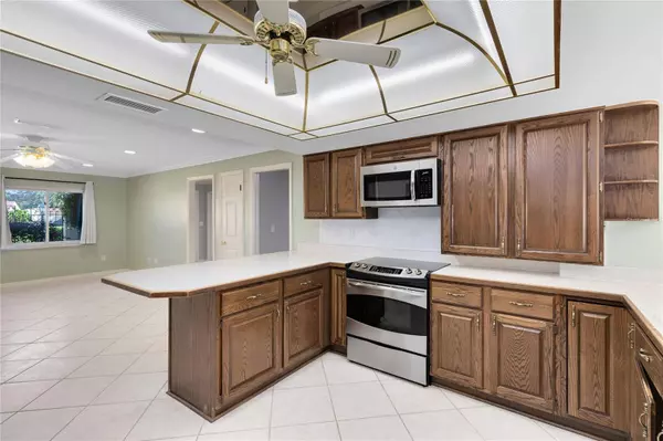 2324 ROBERT CT, Kissimmee, FL 34741