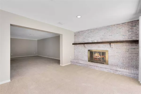 2324 ROBERT CT, Kissimmee, FL 34741