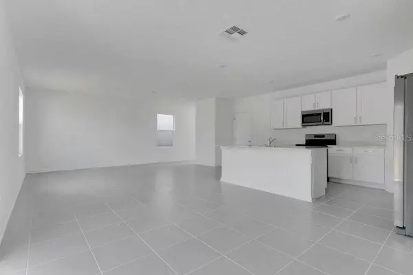 2228 CHRIS DR, Winter Haven, FL 33884