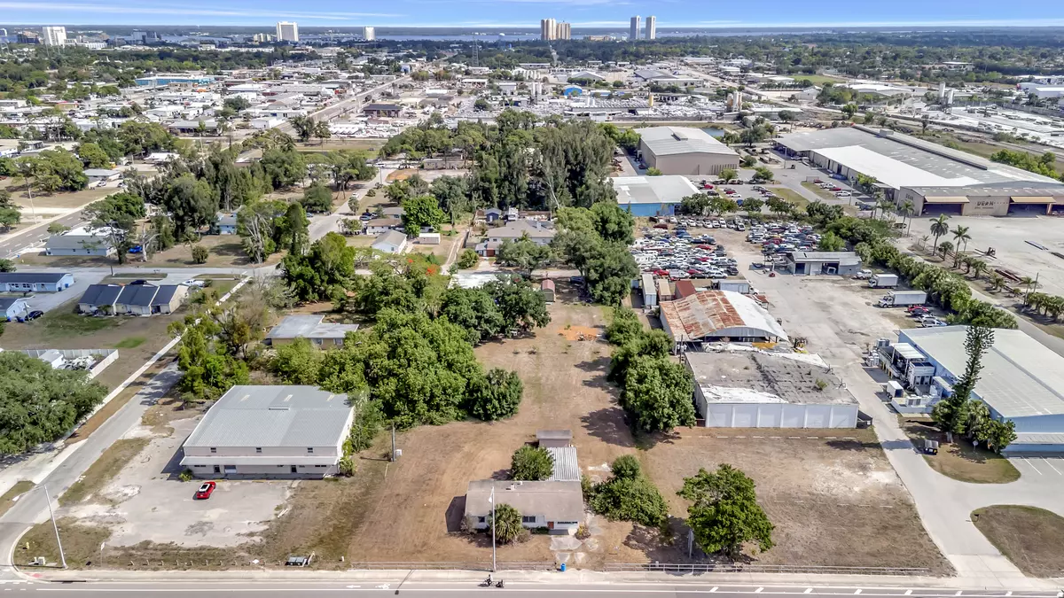 Fort Myers, FL 33901-7455,2665 Hanson St