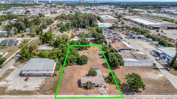 2665 HANSON ST, Fort Myers, FL 33901