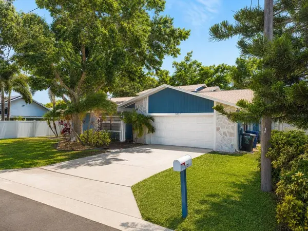 9737 135TH ST, Seminole, FL 33776