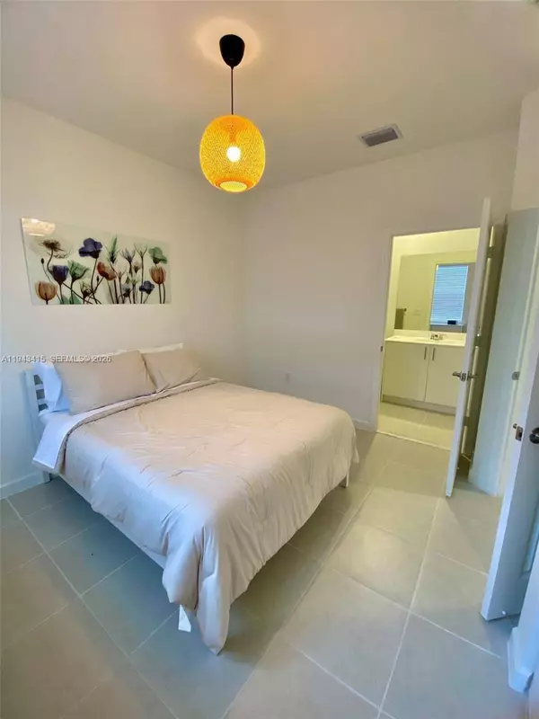 2627 SE 28th Dr, Homestead, FL 33035