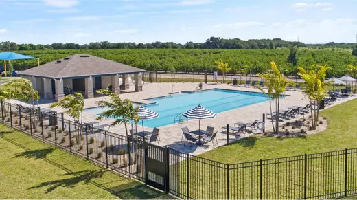 olh_peacecreekreserve_pic_amenity_swimmingpool_2of4_03_26_24