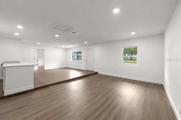 1087 SWAN ST, Melbourne, FL 32935